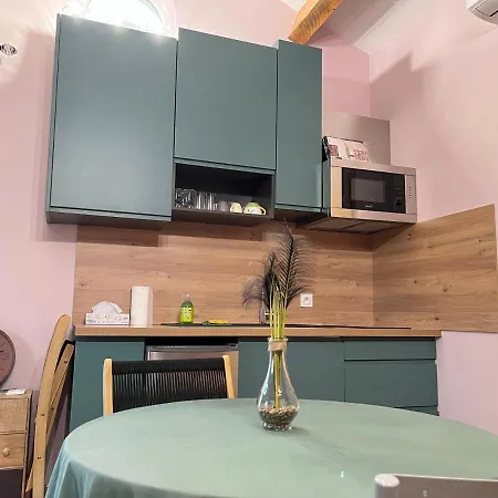 Terrasse Avec Vue Degagee 3km Avignon *